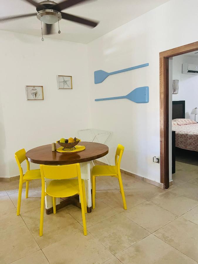Lovely Beachfront 2 Bedrooms Condo With 2 Pools 라스테레나스 외부 사진