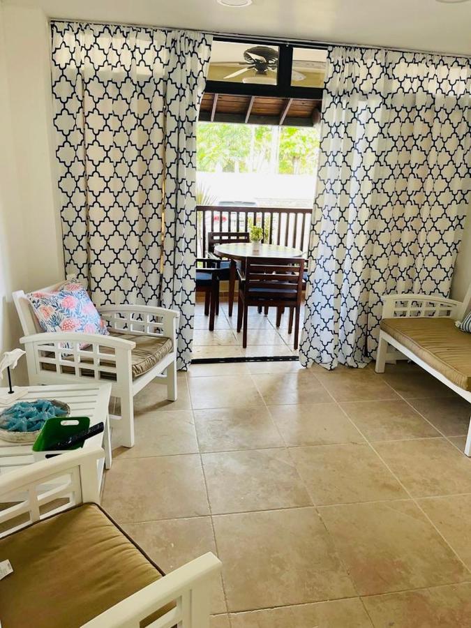 Lovely Beachfront 2 Bedrooms Condo With 2 Pools 라스테레나스 외부 사진