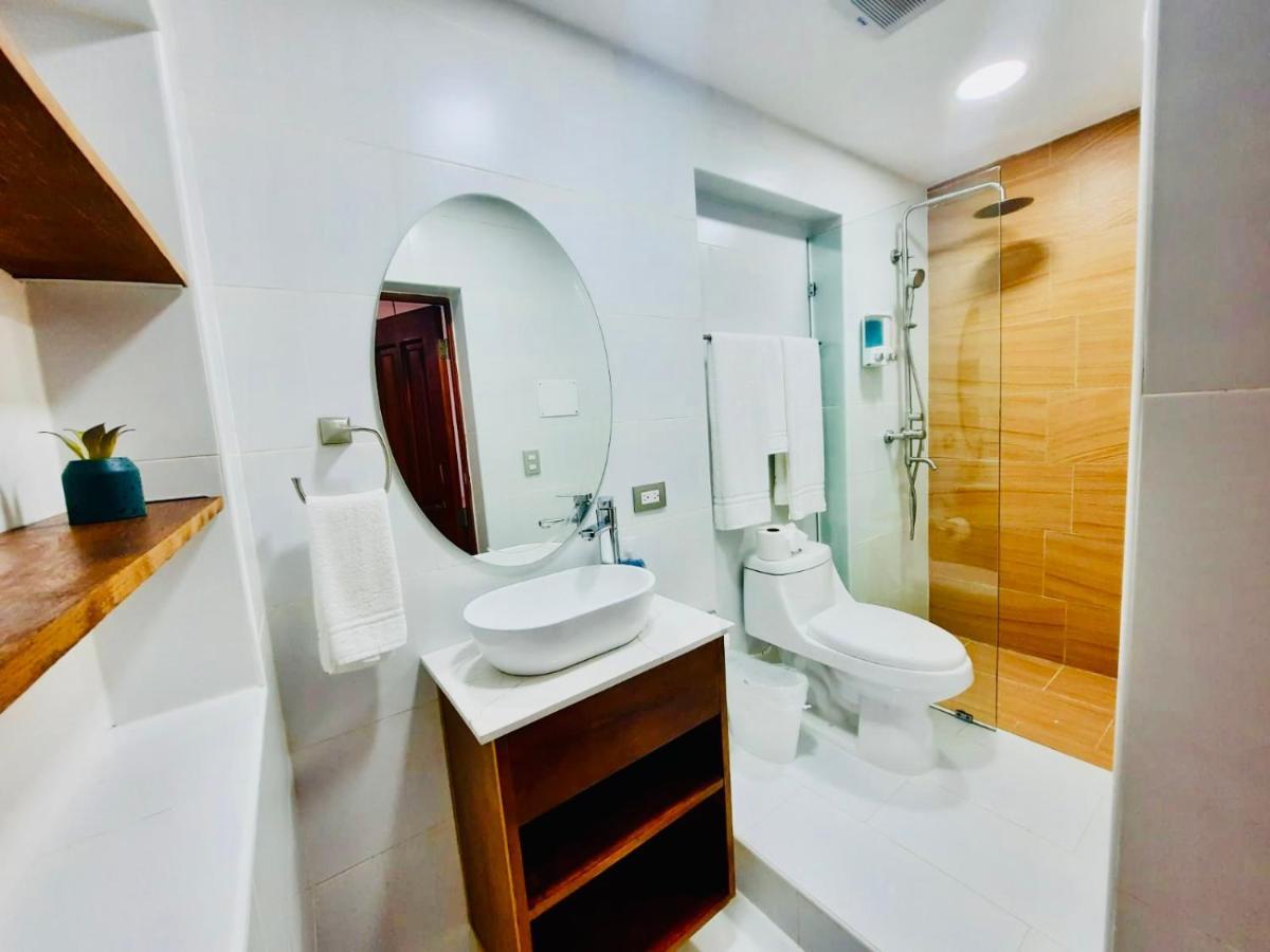 Lovely Beachfront 2 Bedrooms Condo With 2 Pools 라스테레나스 외부 사진